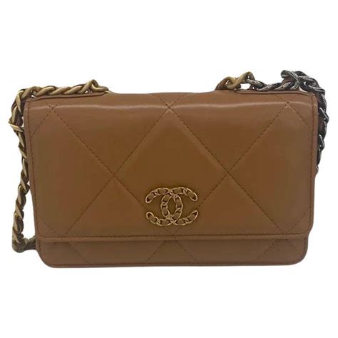 chanel 19 wallet on chain caramel|Chanel wallet on chain price.